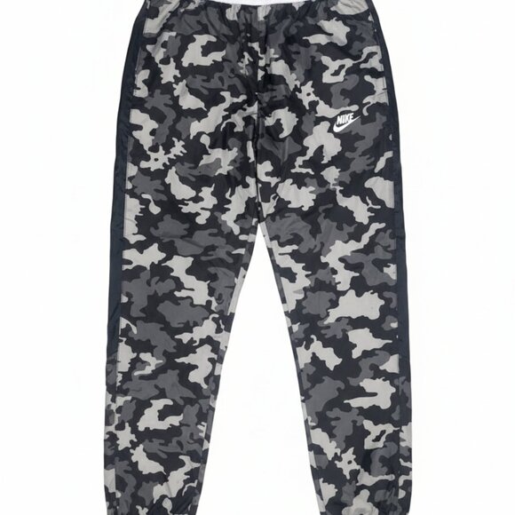 Nike Men’s Medium Cargo Pants Camo Print | Athletic Streetwear - Picture 3 of 9